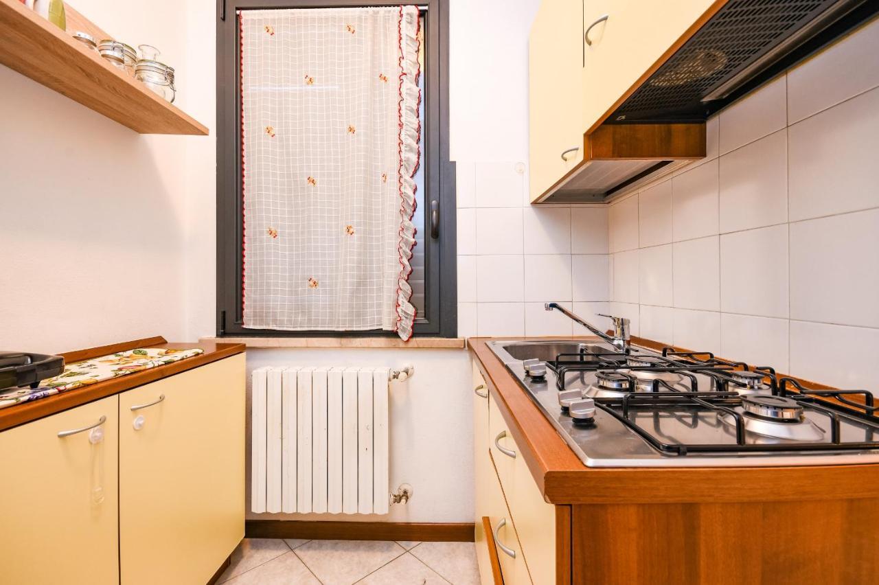 DesenzanoLoft Yellow Appartement Desenzano del Garda Buitenkant foto